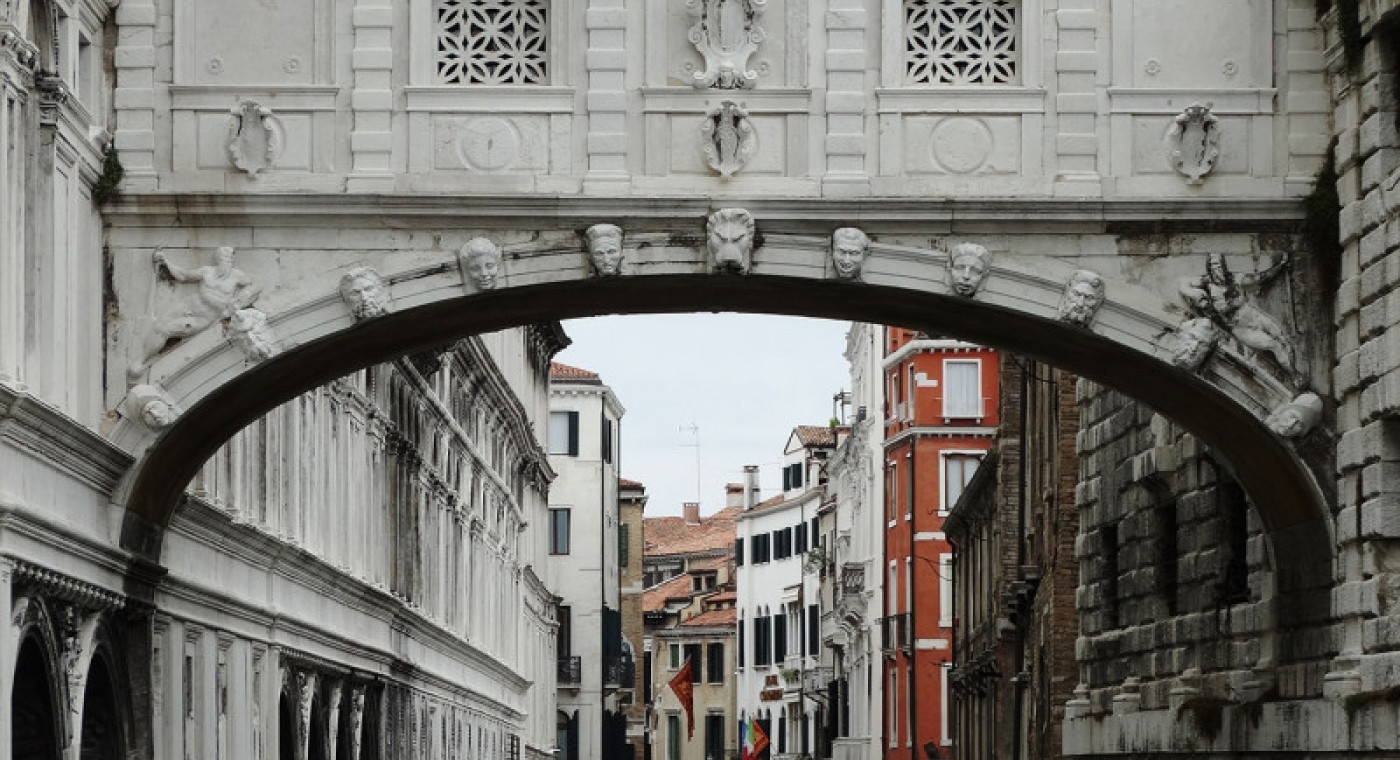 A virtual walking tour of St Mark’s square 